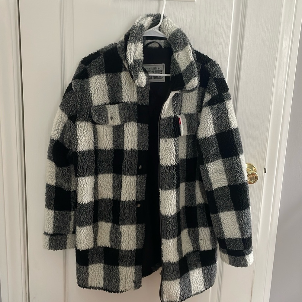Levi plaid Sherpa jacketed size medium